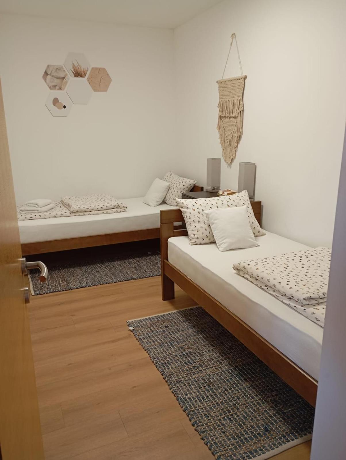 Apartman Zagreb , With Balcony And Free Parking Eksteriør billede